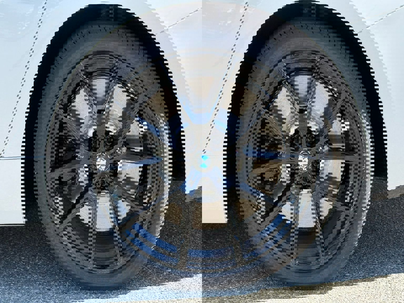 New 2026 BMW M850i xDrive w/ M Carbon Exterior Package image 18