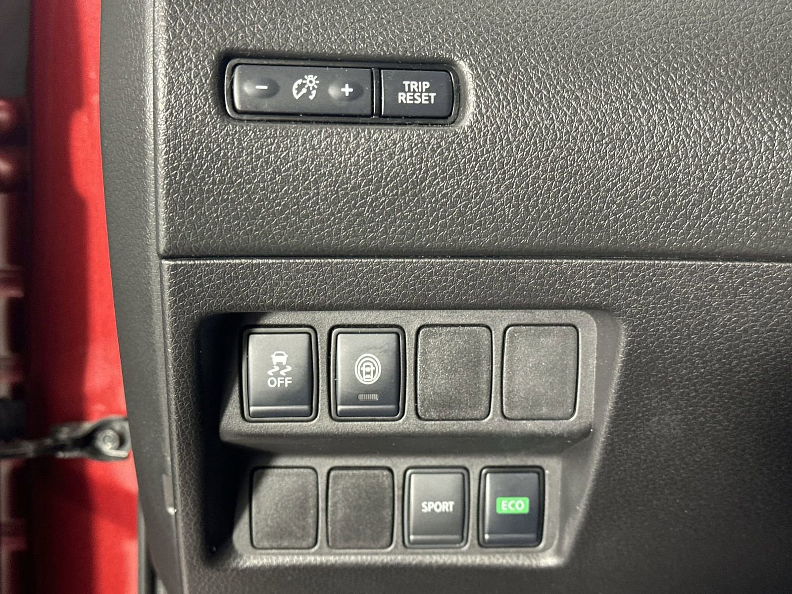 Used 2020 Nissan Rogue Sport SV FWD image 22