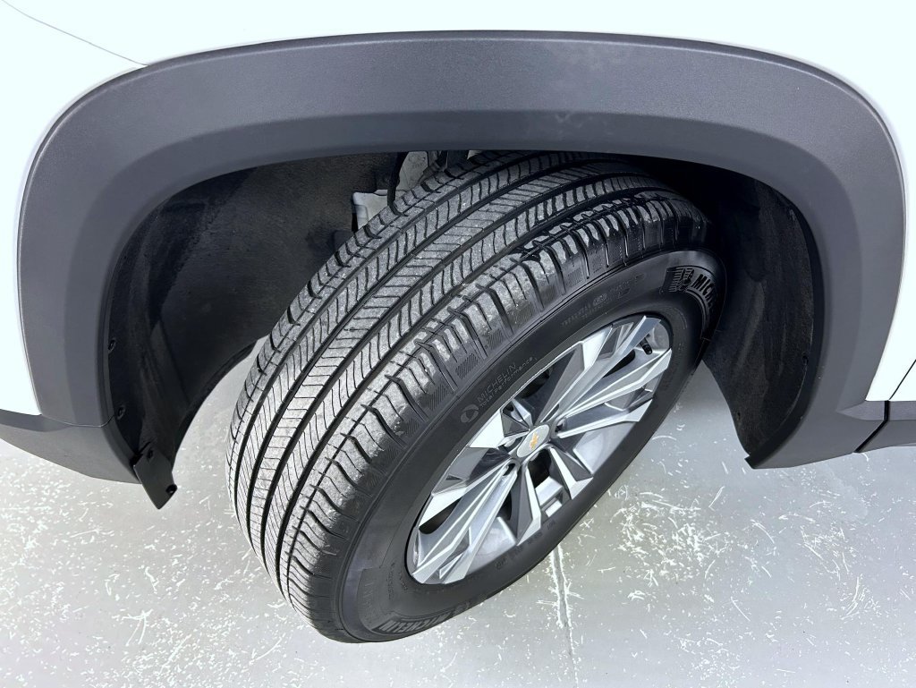 Certified 2026 Chevrolet Equinox LT AWD/4WD image 24