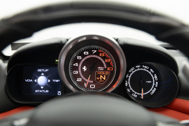 Used 2016 Ferrari California T RWD image 98