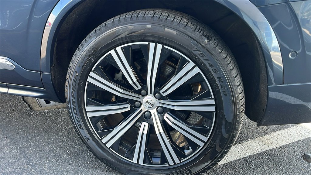 Certified 2023 Volvo XC90 B5 Plus w/ Protection Package image 41