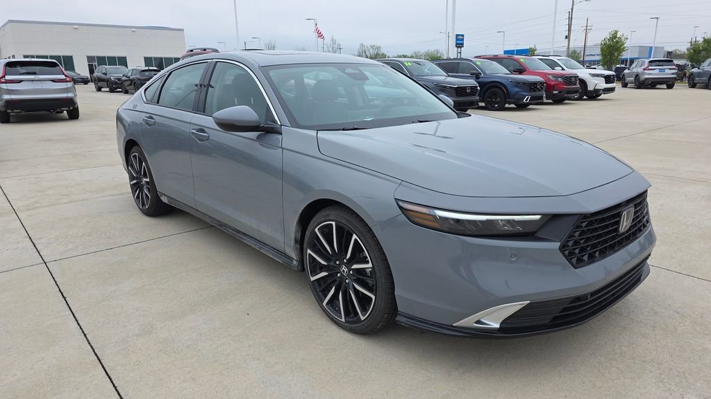 Used 2025 Honda Accord Touring image 7