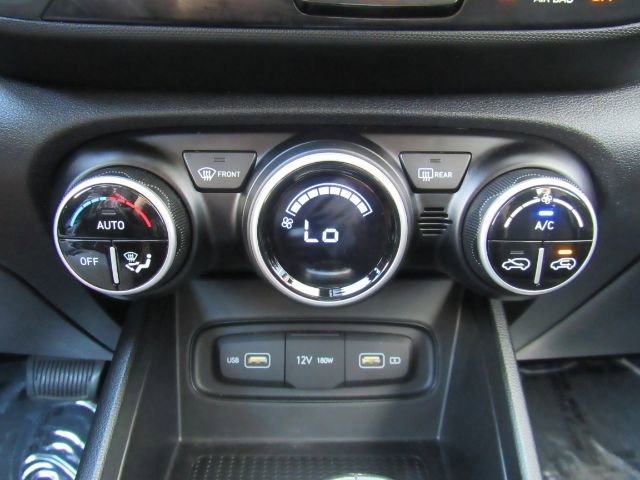 Used 2022 Hyundai Venue SEL FWD image 40