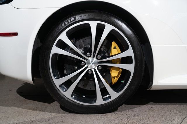 Used 2015 Aston Martin V12 Vantage S RWD image 33