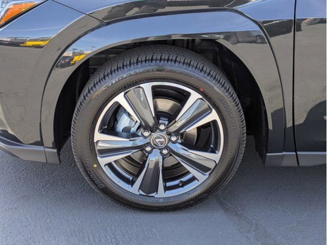 New 2026 Lexus UX 300h FWD image 9