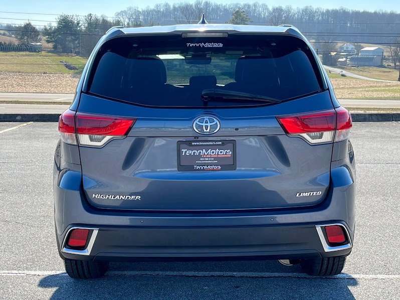 Used 2019 Toyota Highlander Limited image 22