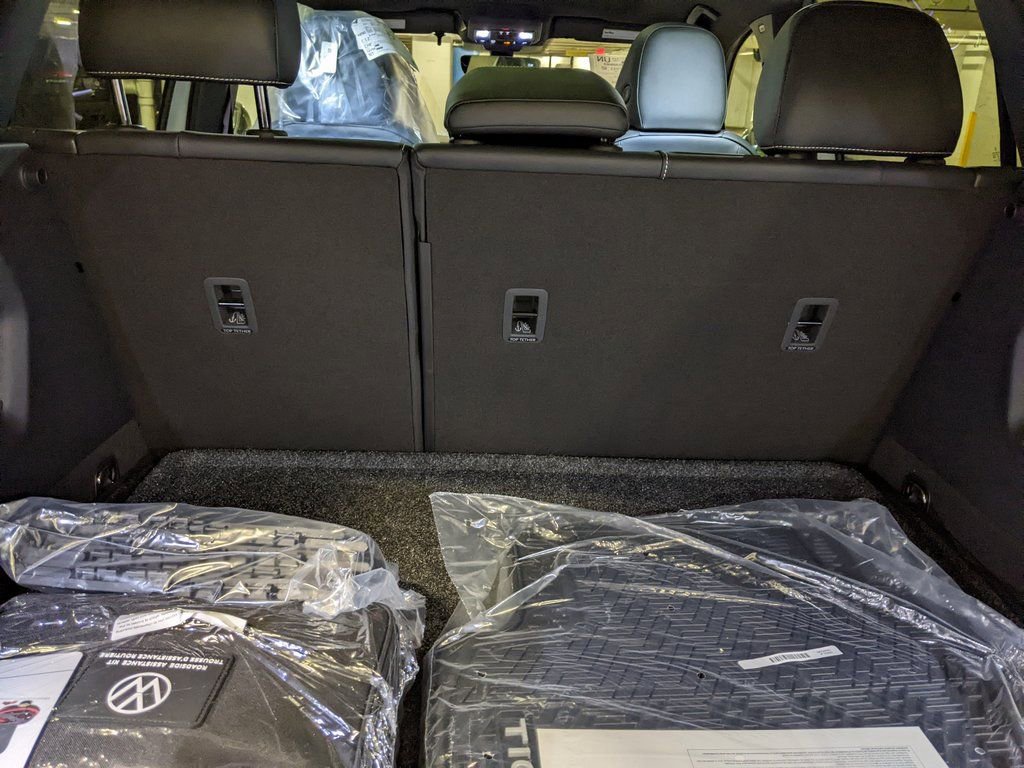 New 2026 Volkswagen Tiguan SE R-Line image 27