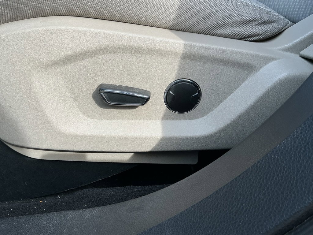 Used 2018 Ford Explorer FWD image 14
