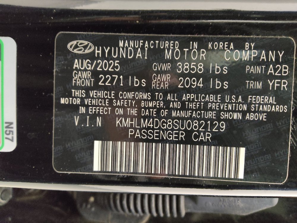 Used 2025 Hyundai Elantra Sport FWD image 33