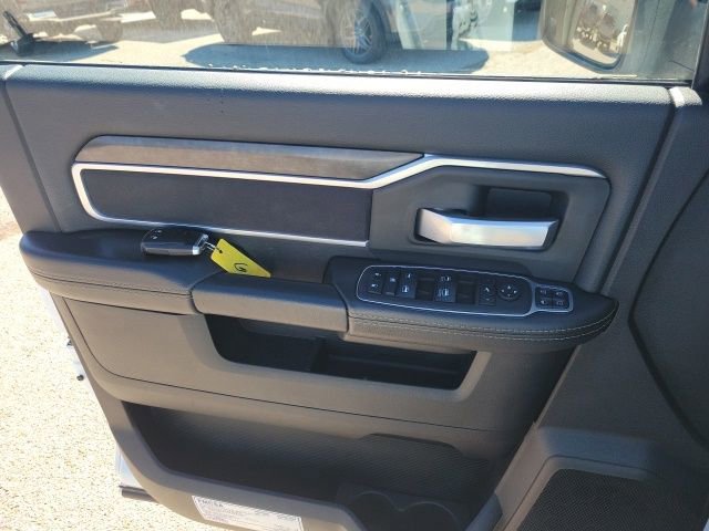 Used 2024 RAM 3500 Big Horn image 16