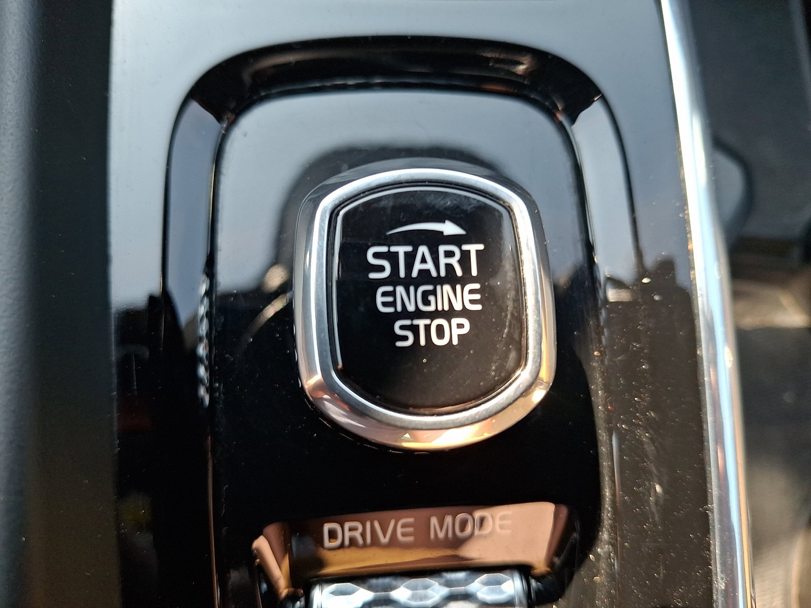 Used 2020 Volvo S60 T6 Inscription image 22