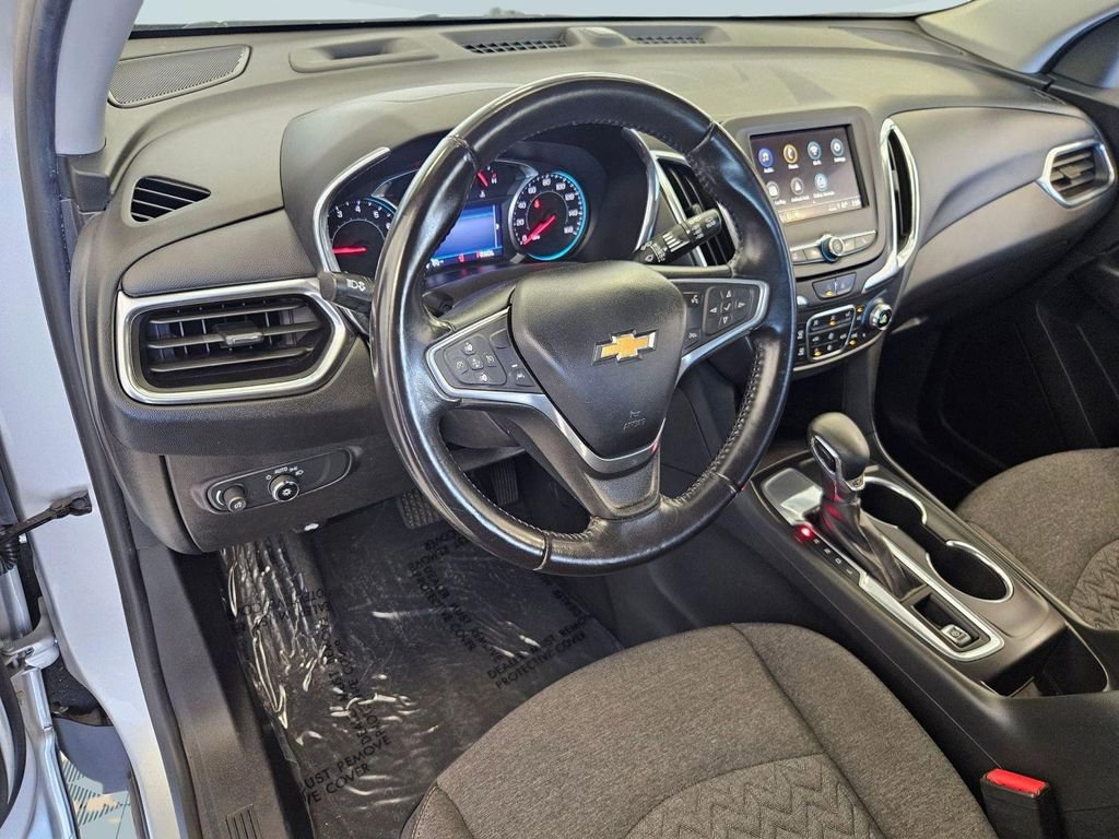 Used 2022 Chevrolet Equinox LT w/ Driver Convenience Package image 13