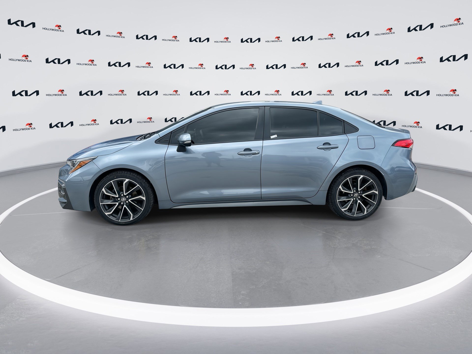 Used 2021 Toyota Corolla SE FWD image 5
