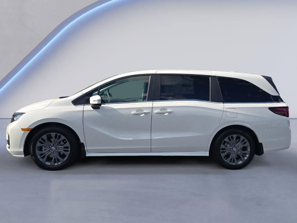 New 2026 Honda Odyssey Touring image 3