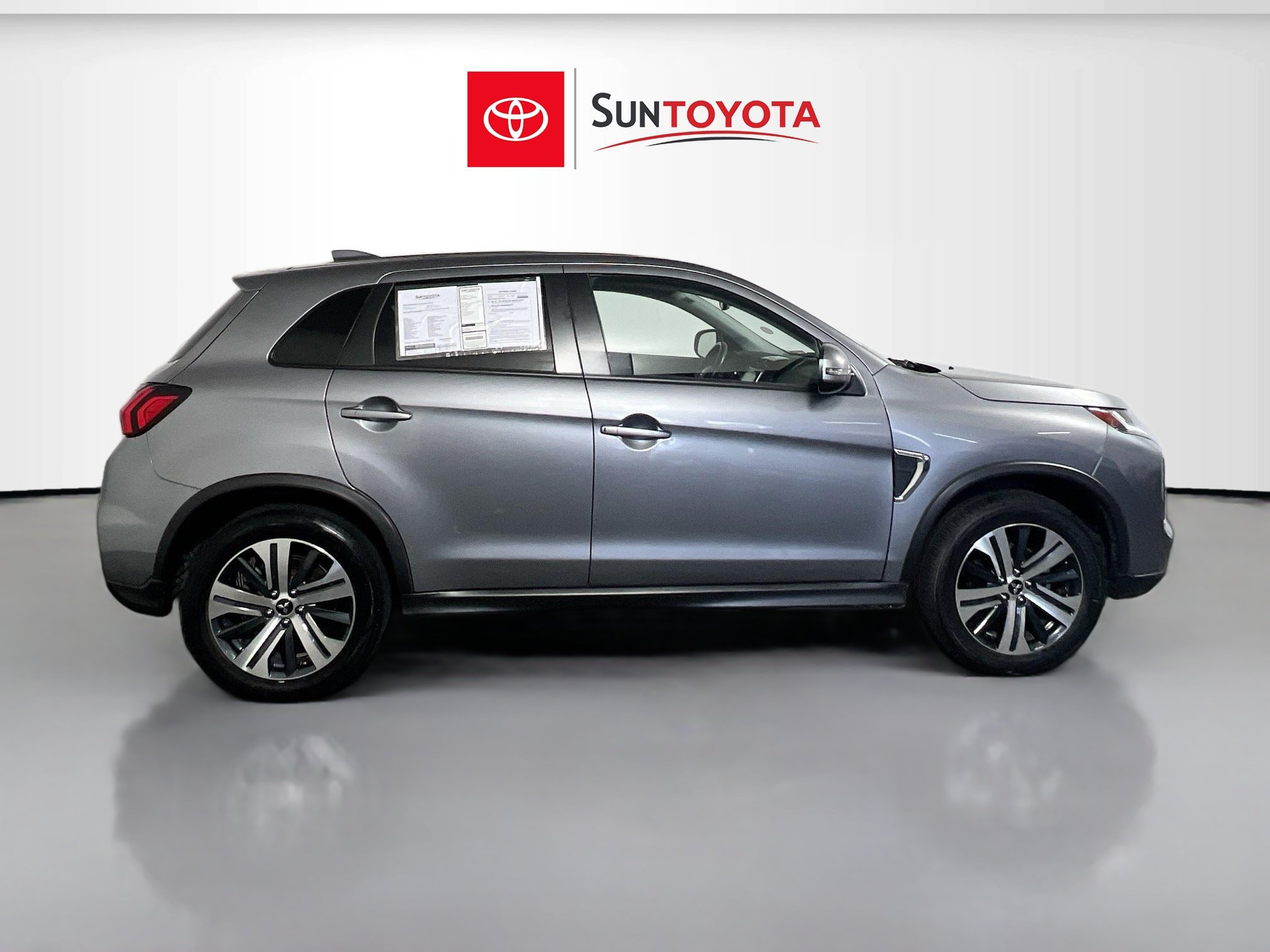 Used 2024 Mitsubishi Outlander Sport SE AWD/4WD image 2