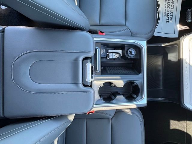 New 2025 Ford Expedition Active image 20