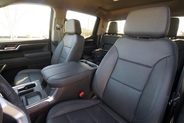 Used 2025 GMC Sierra 1500 SLT w/ SLT Premium Plus Package image 26