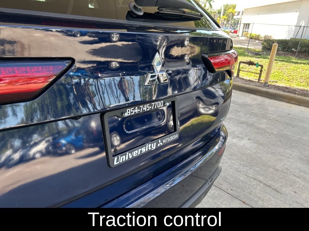 Used 2024 Mitsubishi Outlander SE Black Edition AWD/4WD image 19