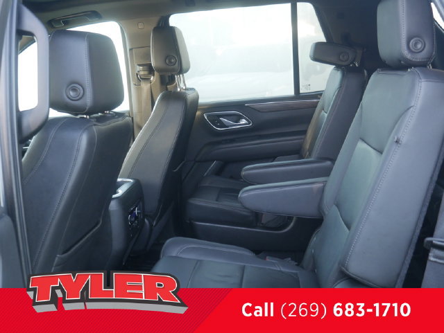 Used 2021 Chevrolet Tahoe Z71 w/ Z71 Signature Package AWD/4WD image 43