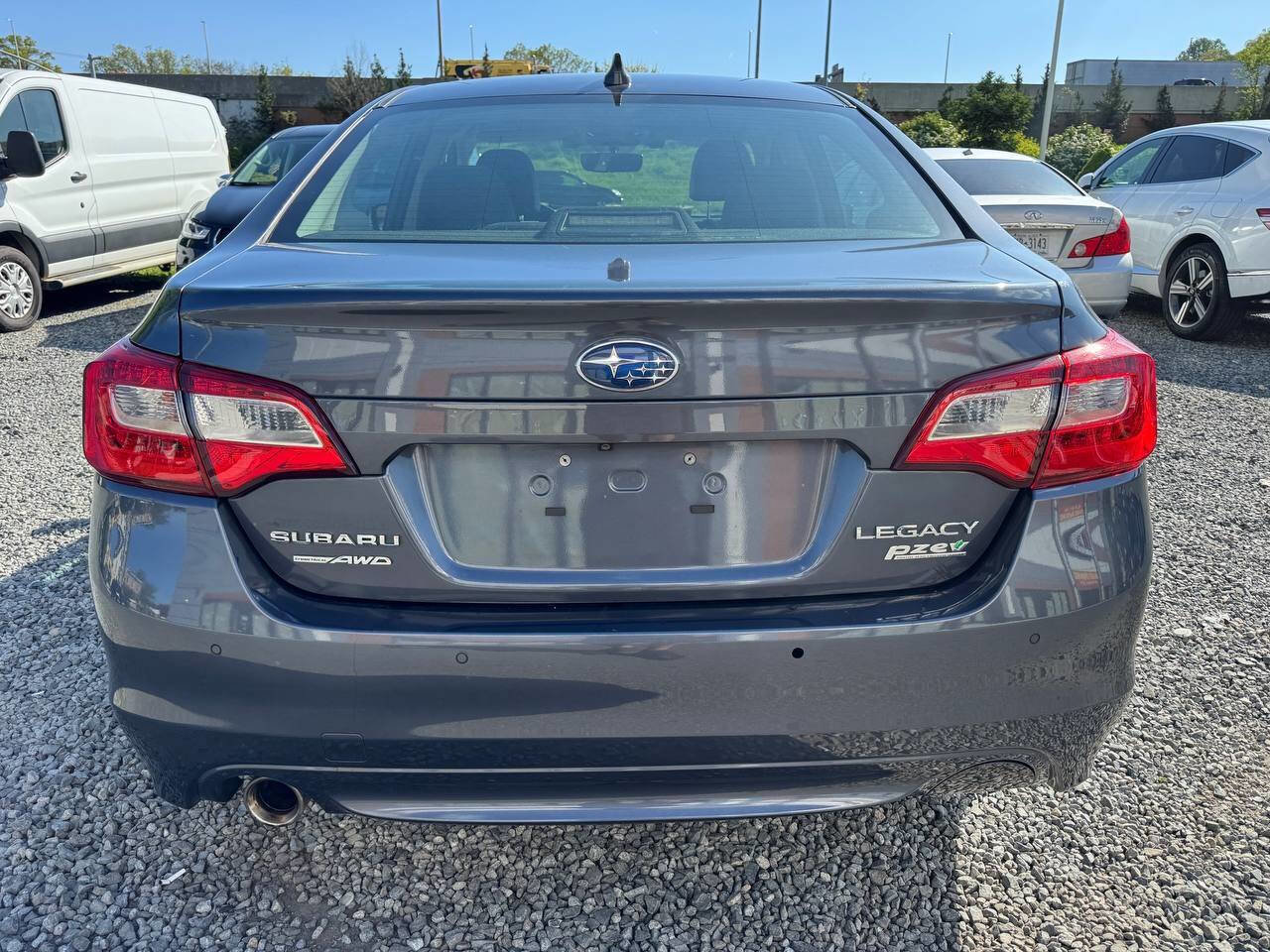 Used 2017 Subaru Legacy 2.5i Limited AWD/4WD image 6