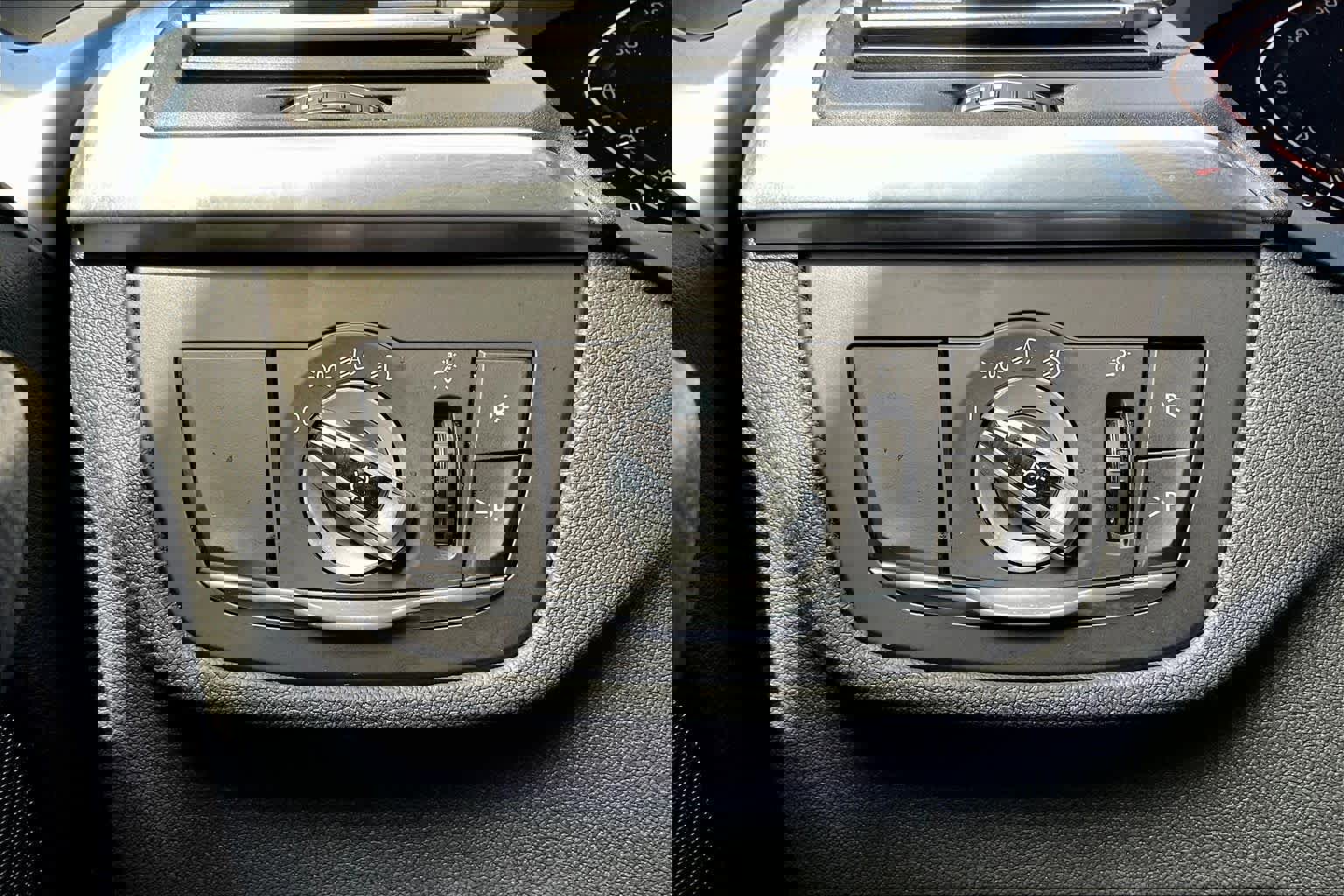 Used 2023 BMW X3 xDrive30i w/ Premium Package w/ZPA image 37