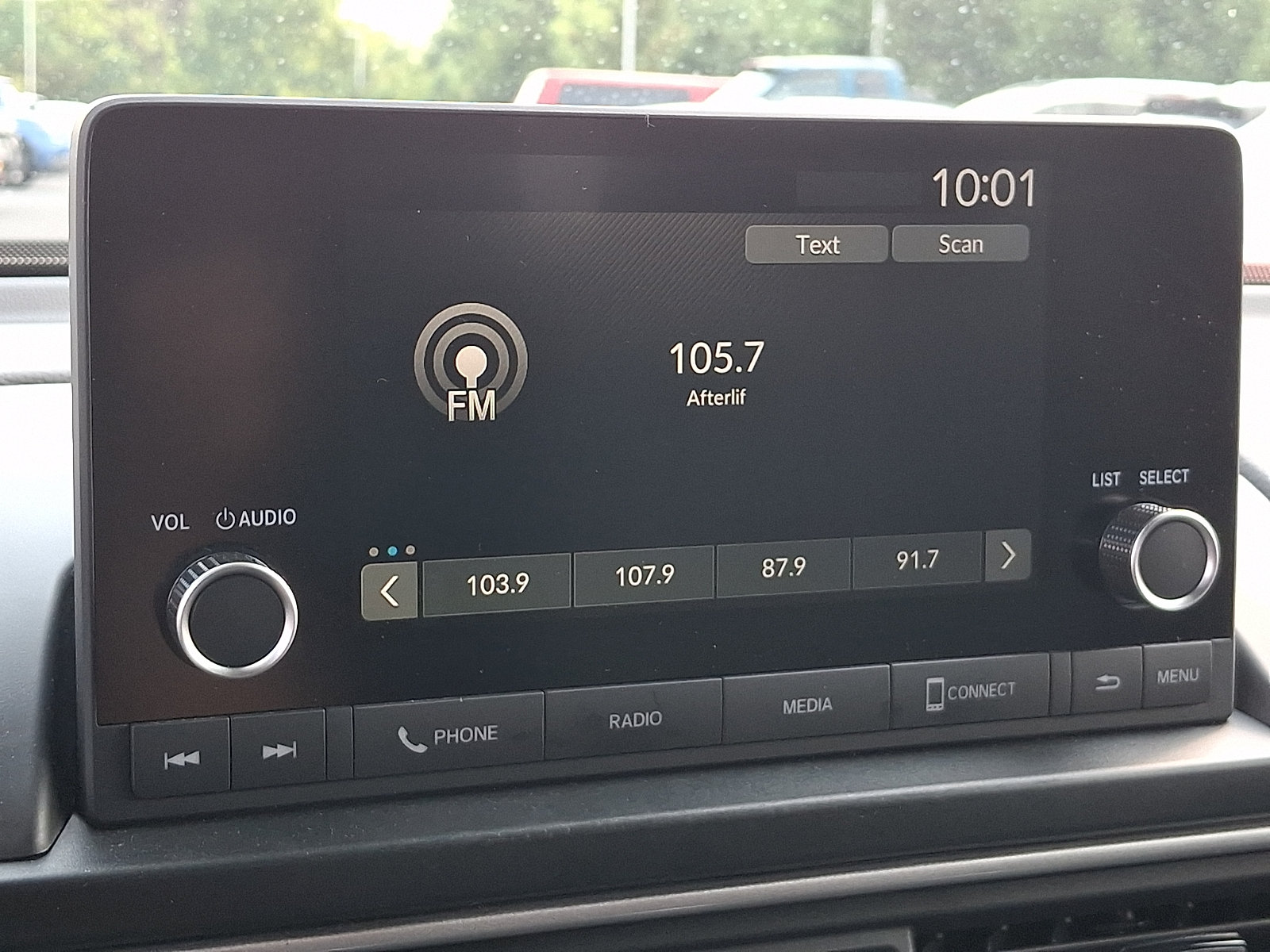 Used 2025 Honda Pilot Sport image 17