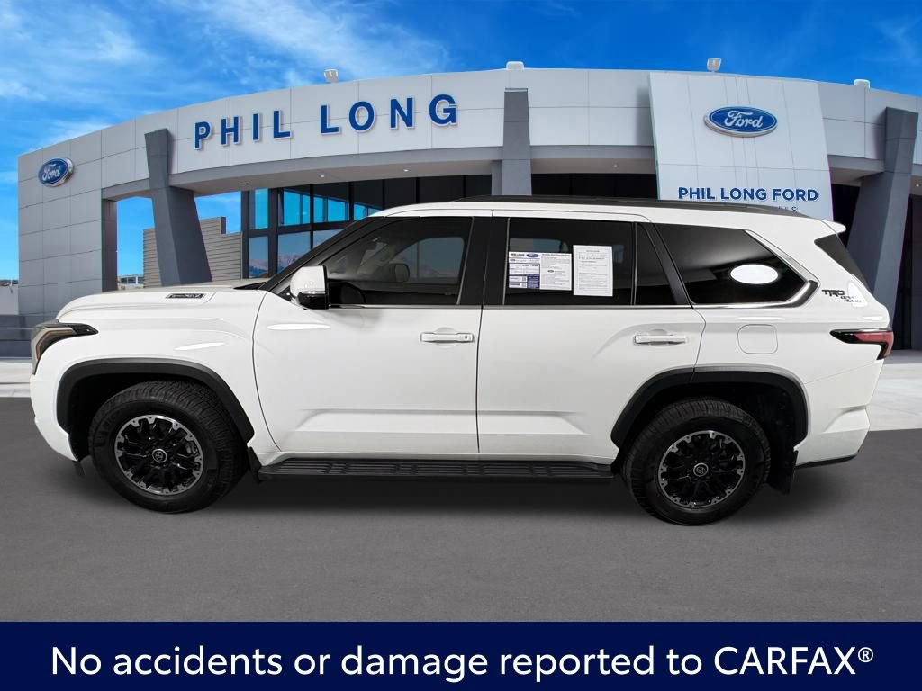 Used 2024 Toyota Sequoia Platinum AWD/4WD image 2