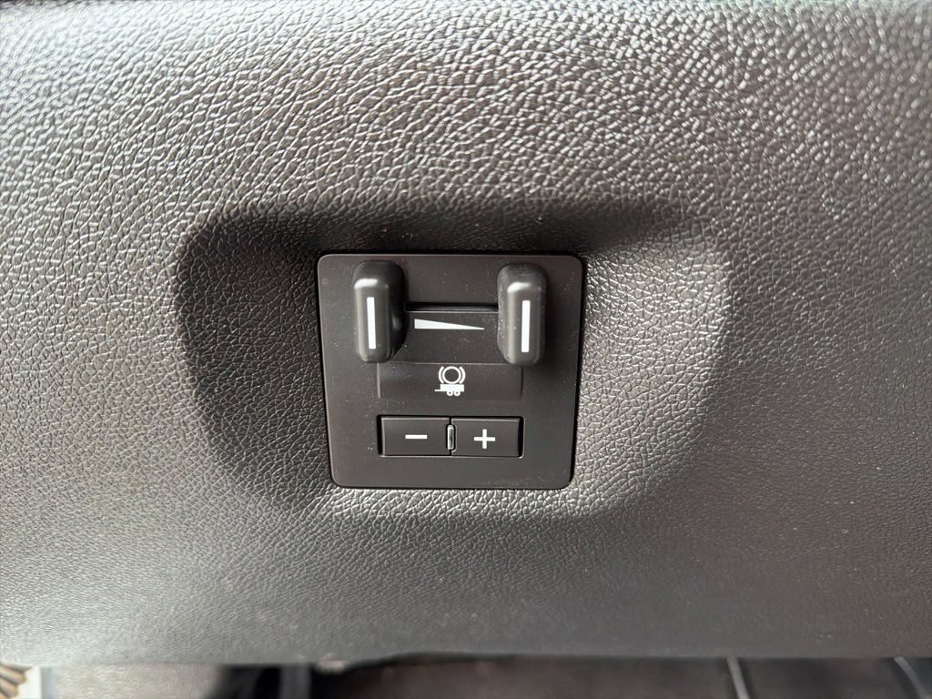 Used 2014 Chevrolet Silverado 2500 LT w/ Texas Edition image 44