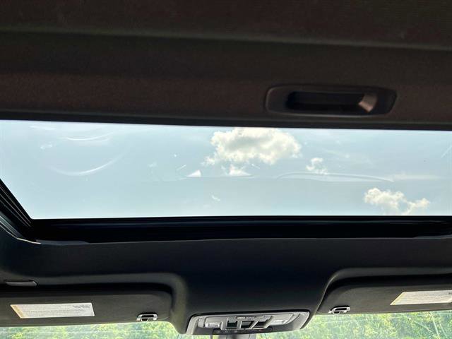 Certified 2021 GMC Sierra 1500 AT4 w/ AT4 Value Package image 16