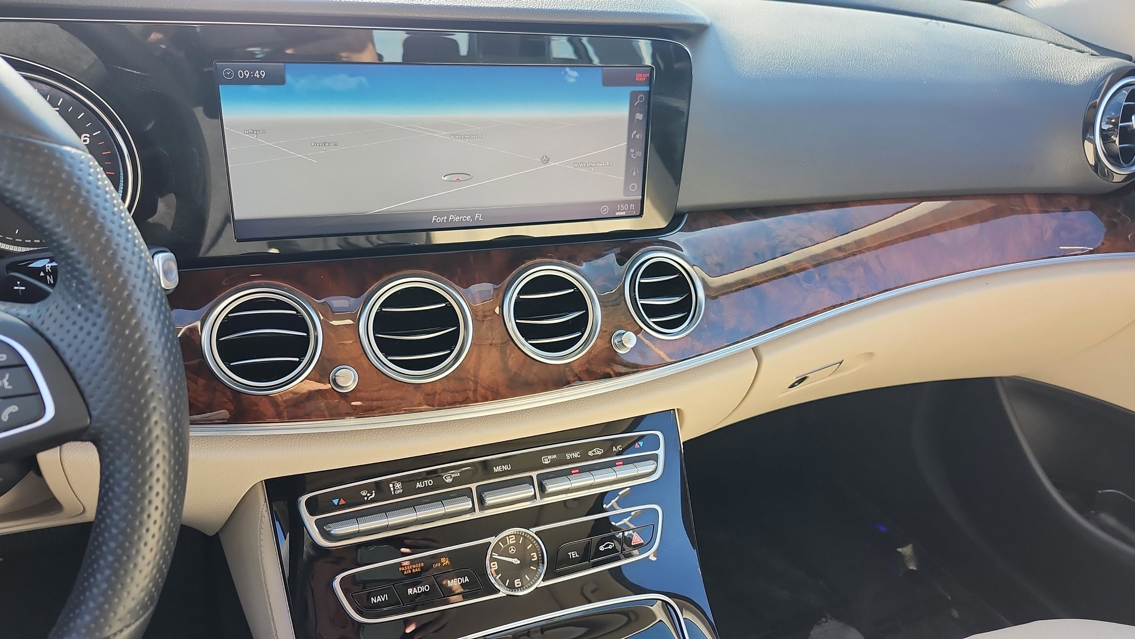 Used 2018 Mercedes-Benz E 300 image 24