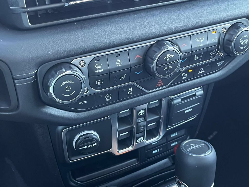 New 2026 Jeep Gladiator Sport AWD/4WD image 16