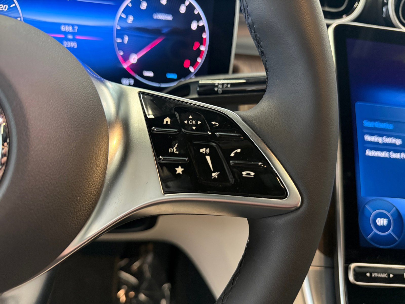 Certified 2026 Mercedes-Benz GLC 300 4MATIC image 31