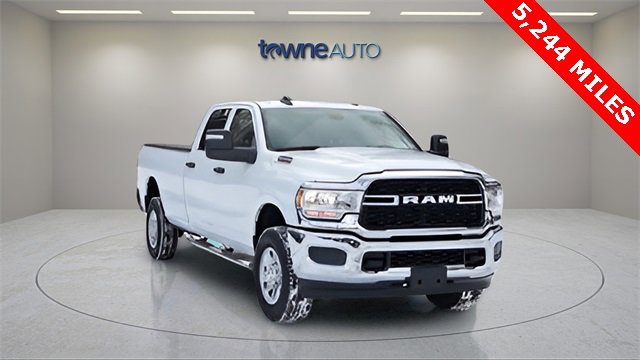 Used 2024 RAM 2500 Tradesman w/ Chrome Appearance Group image 7