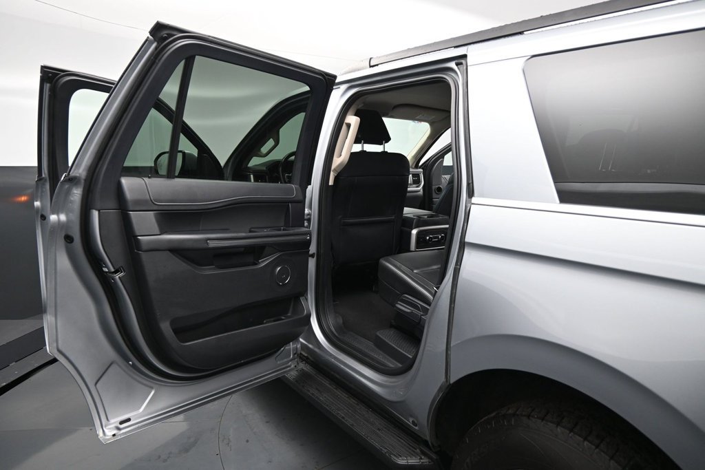 Used 2024 Ford Expedition Max XLT AWD/4WD image 19