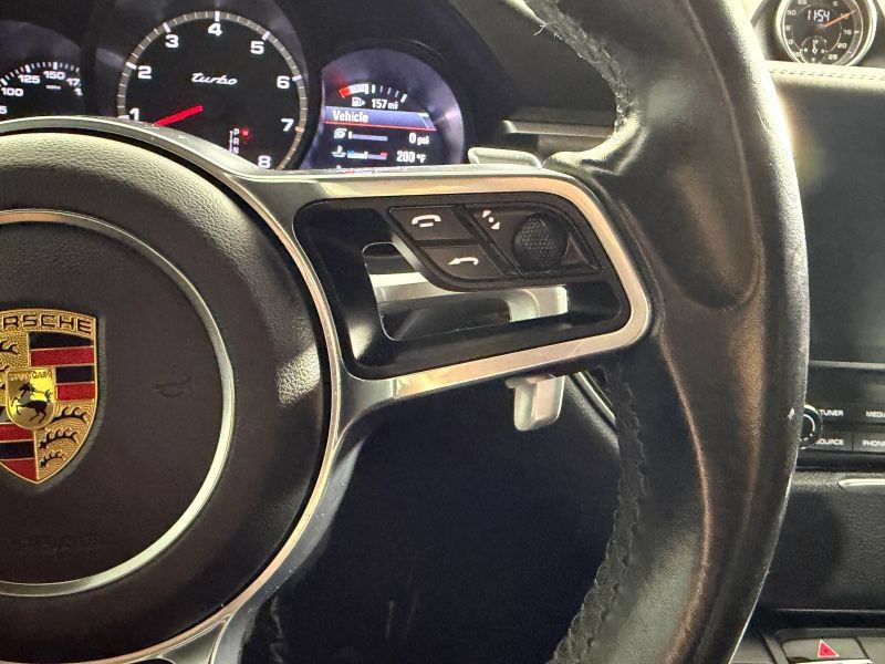 Used 2018 Porsche Macan Turbo AWD/4WD image 38