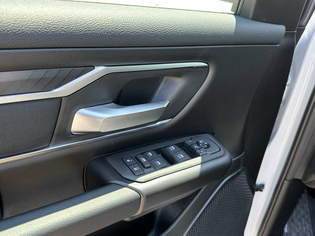 New 2026 RAM 1500 Big Horn AWD/4WD image 17