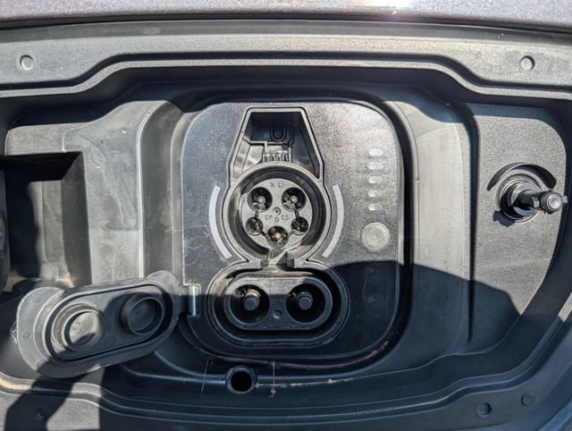 Used 2025 Jeep Wagoneer S Limited AWD/4WD image 12