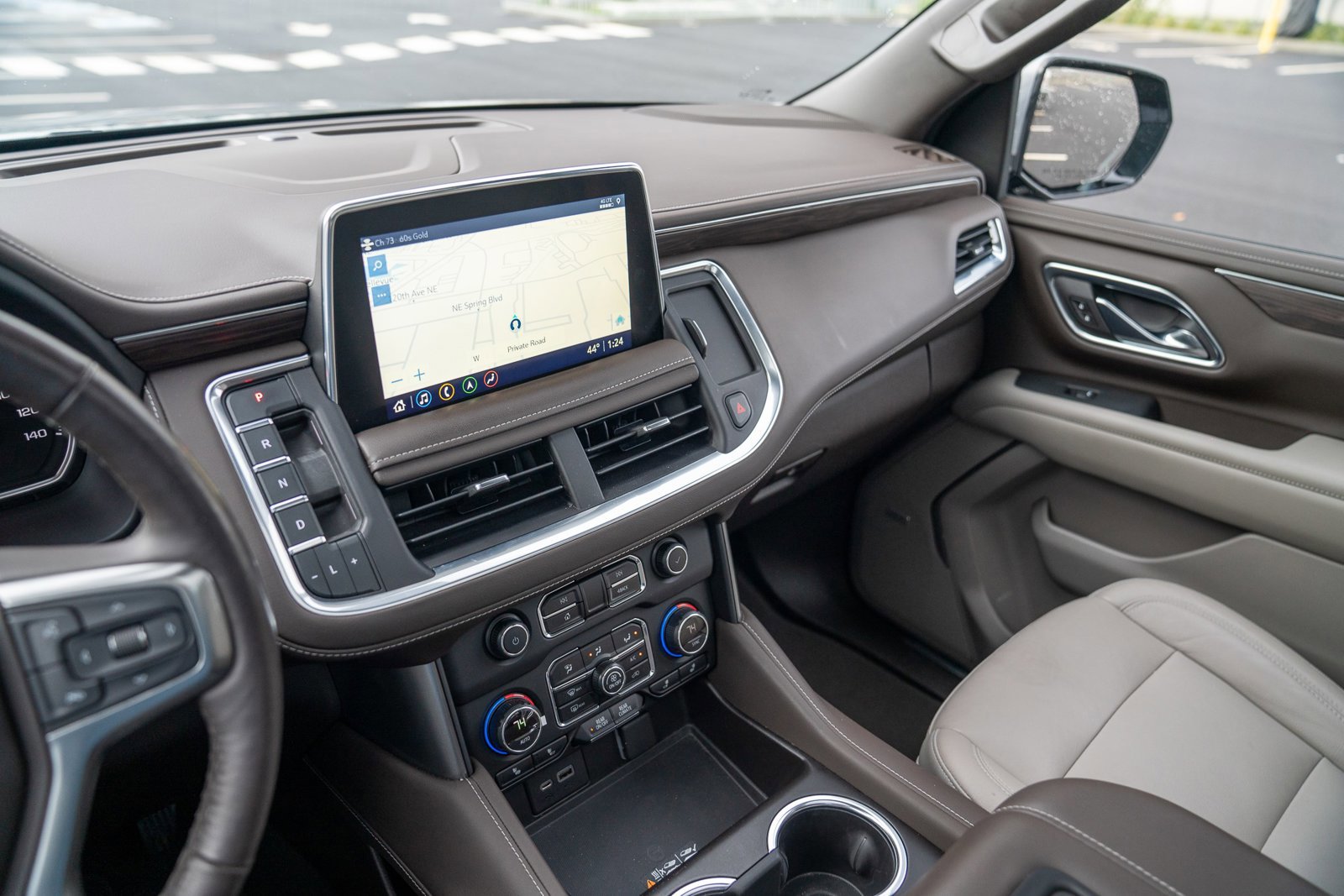 Used 2021 Chevrolet Tahoe Z71 w/ Z71 Off-Road Package image 16