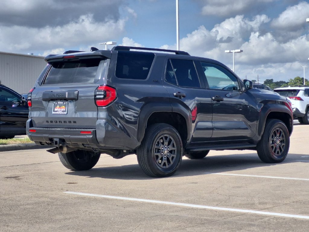 Certified 2025 Toyota 4Runner SR5 AWD/4WD image 6