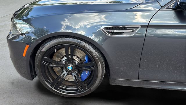 Used 2016 BMW M5 RWD image 34