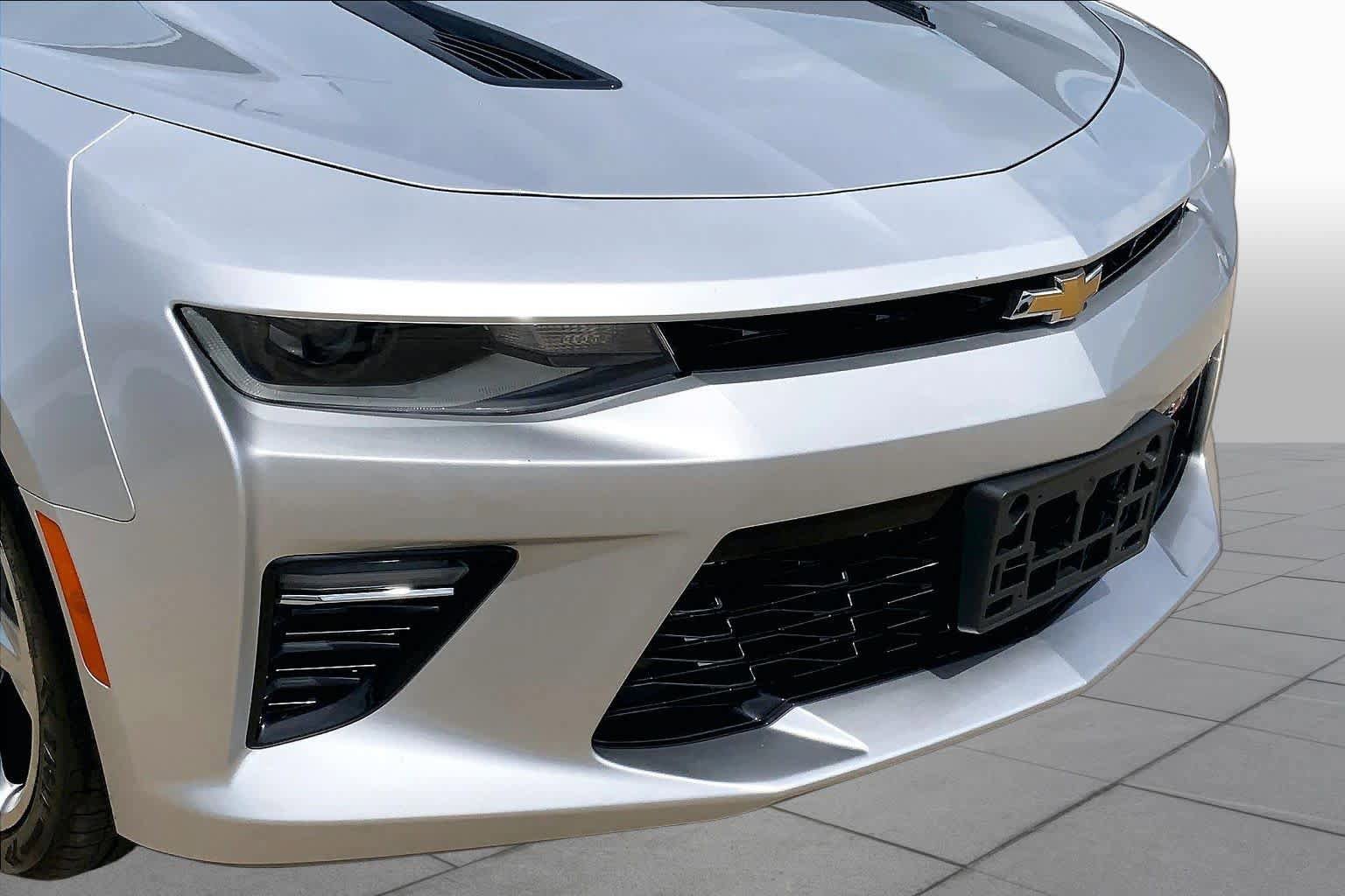 Used 2017 Chevrolet Camaro SS RWD image 29