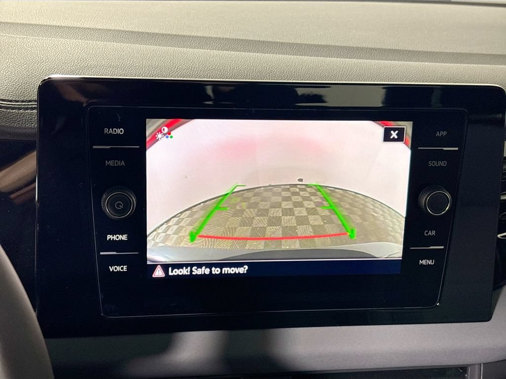 New 2026 Volkswagen Jetta SE FWD image 16