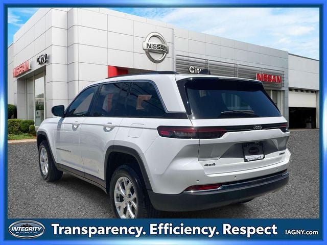 Used 2023 Jeep Grand Cherokee Limited AWD/4WD image 7