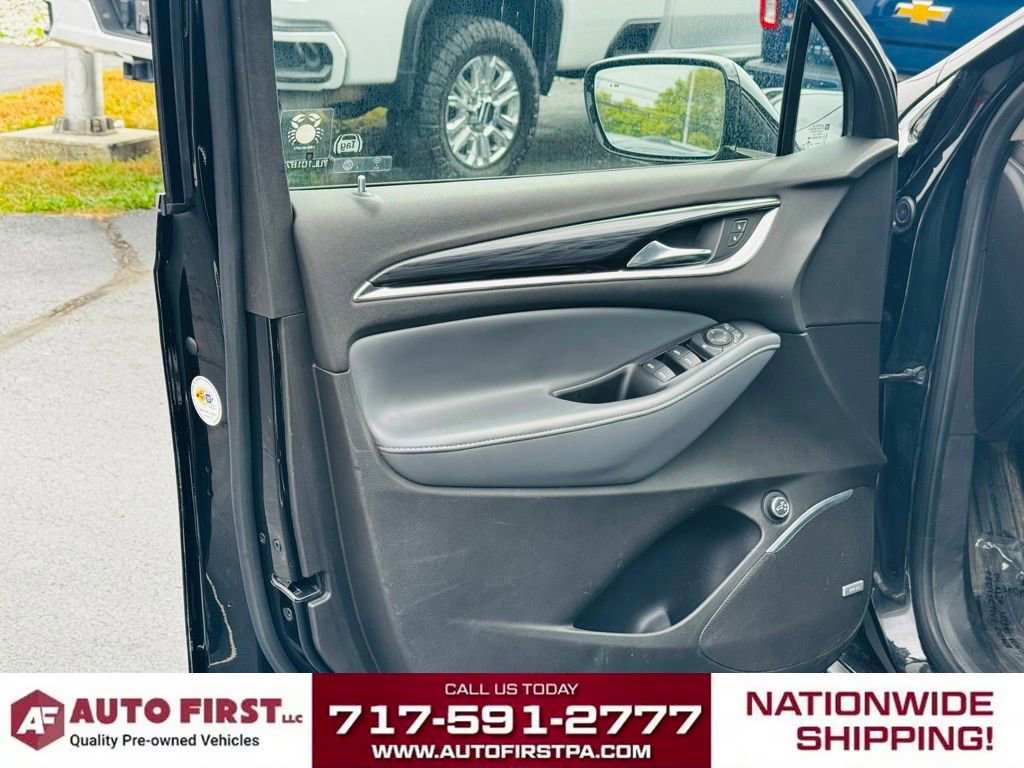 Used 2021 Buick Enclave Essence image 18