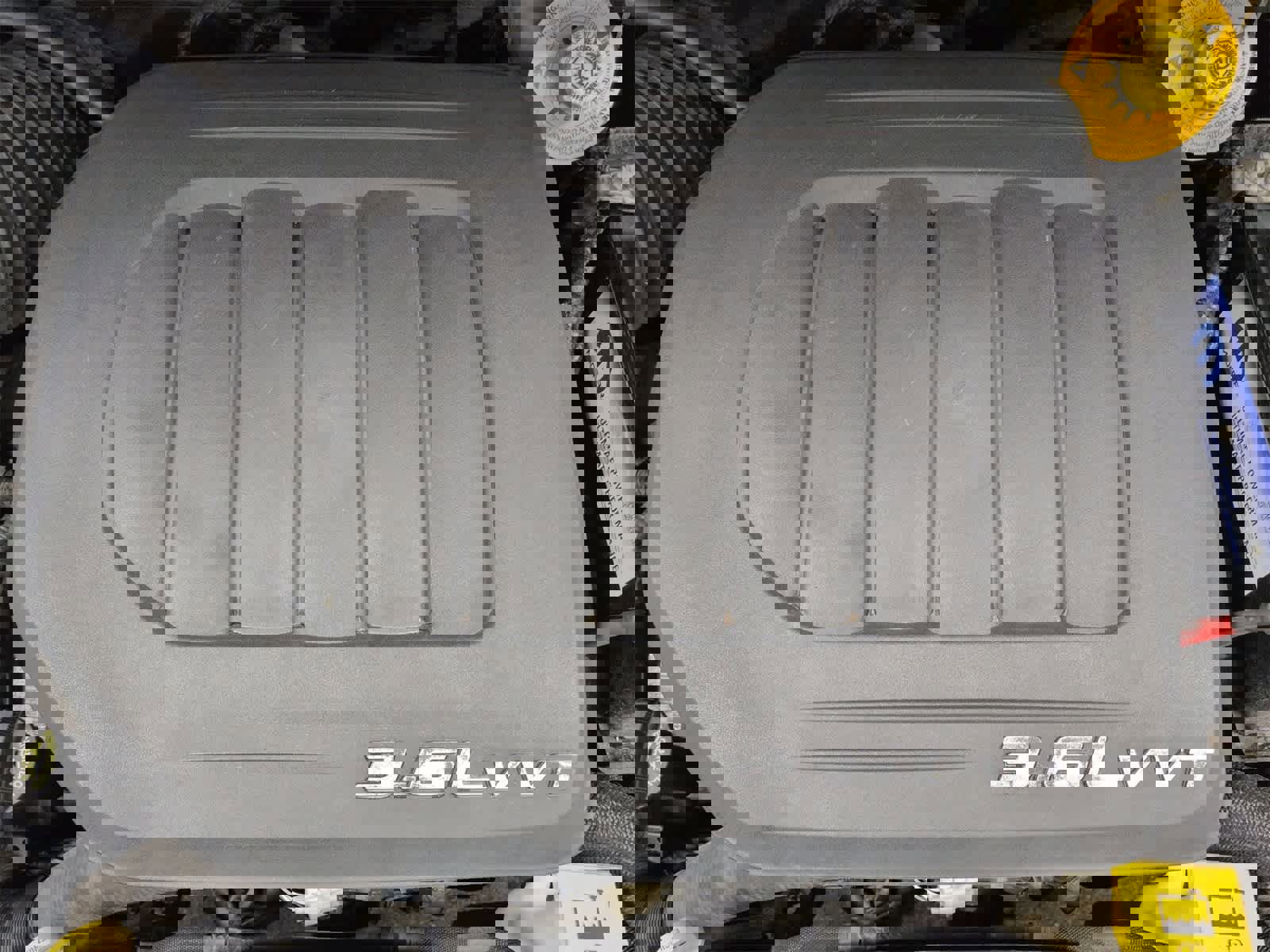 Used 2015 Chrysler Town & Country Touring-L w/ Driver Convenience Group image 15