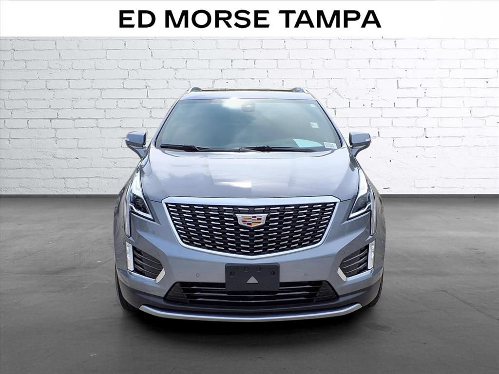 Used 2022 Cadillac XT5 Premium Luxury w/ Technology Package AWD/4WD image 6