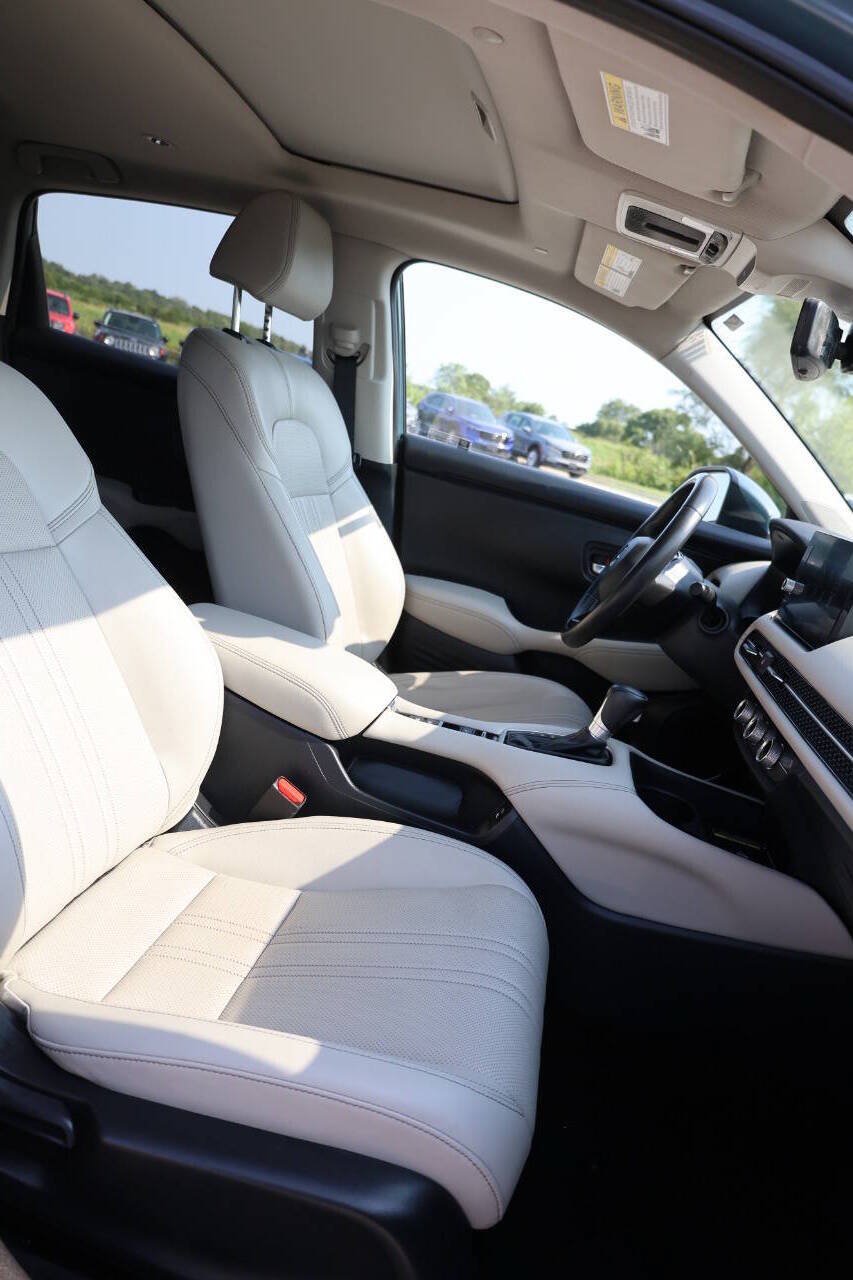 Used 2024 Honda HR-V EX-L image 15