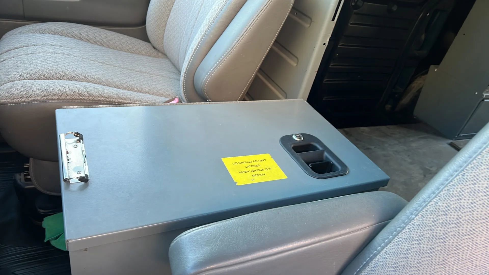 Used 2013 GMC Savana 2500 w/ Power Package image 11