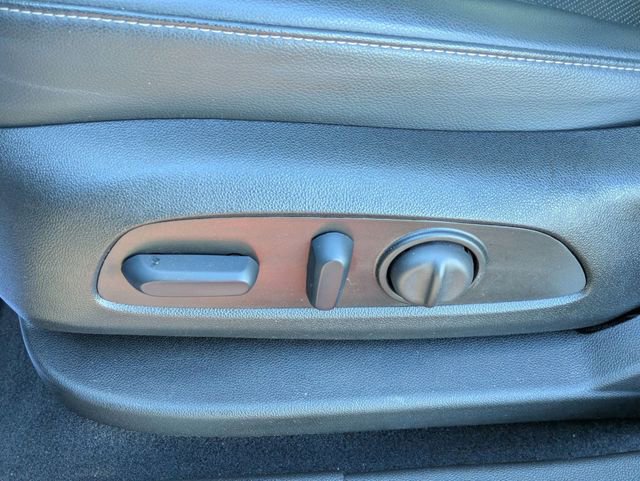 Used 2023 GMC Acadia SLT w/ Preferred Package image 27