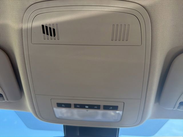 Used 2016 Buick Regal FWD image 33